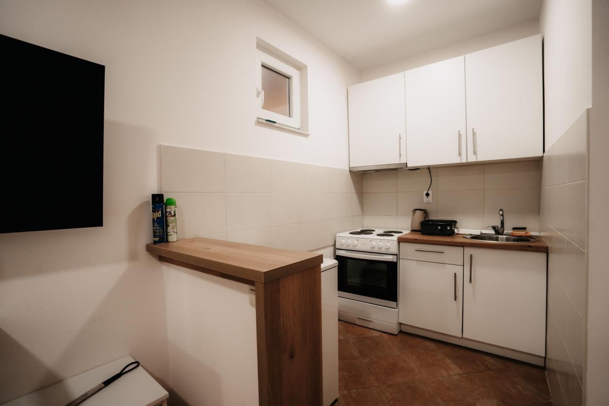 מוסטר Riverside Apartments מראה חיצוני תמונה
